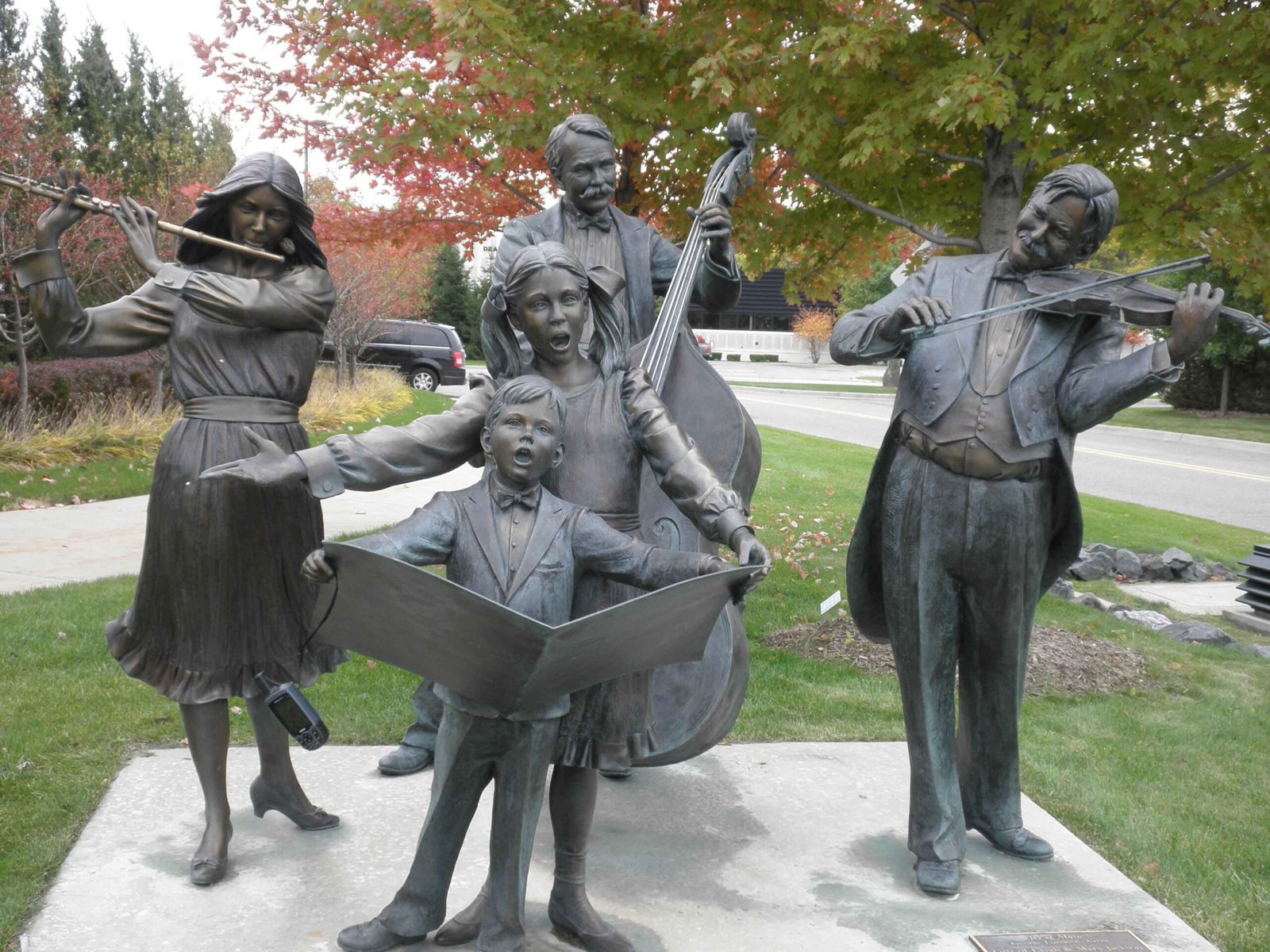 Music statues 1